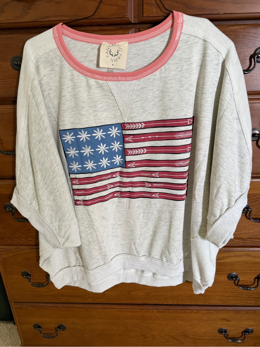 Fantastic Fawn Pullover with Pink Trim and Patriotic Flag Graphic nwot